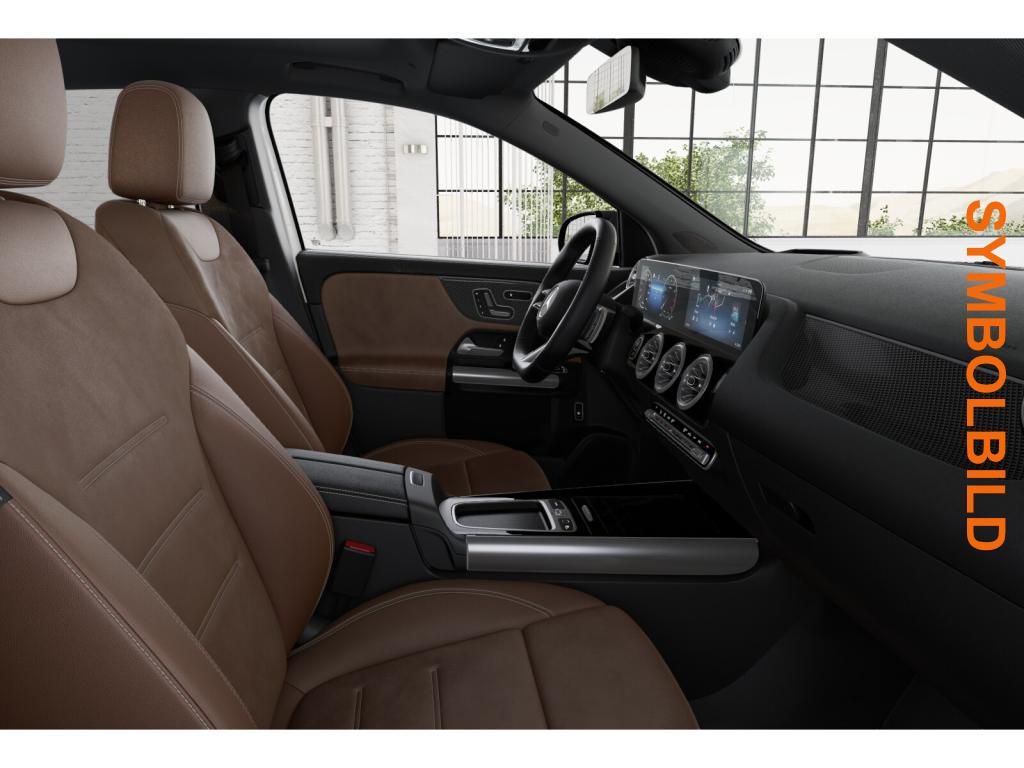 Mercedes-Benz GLA 180 2025 г. Белый, пробег 2090 км