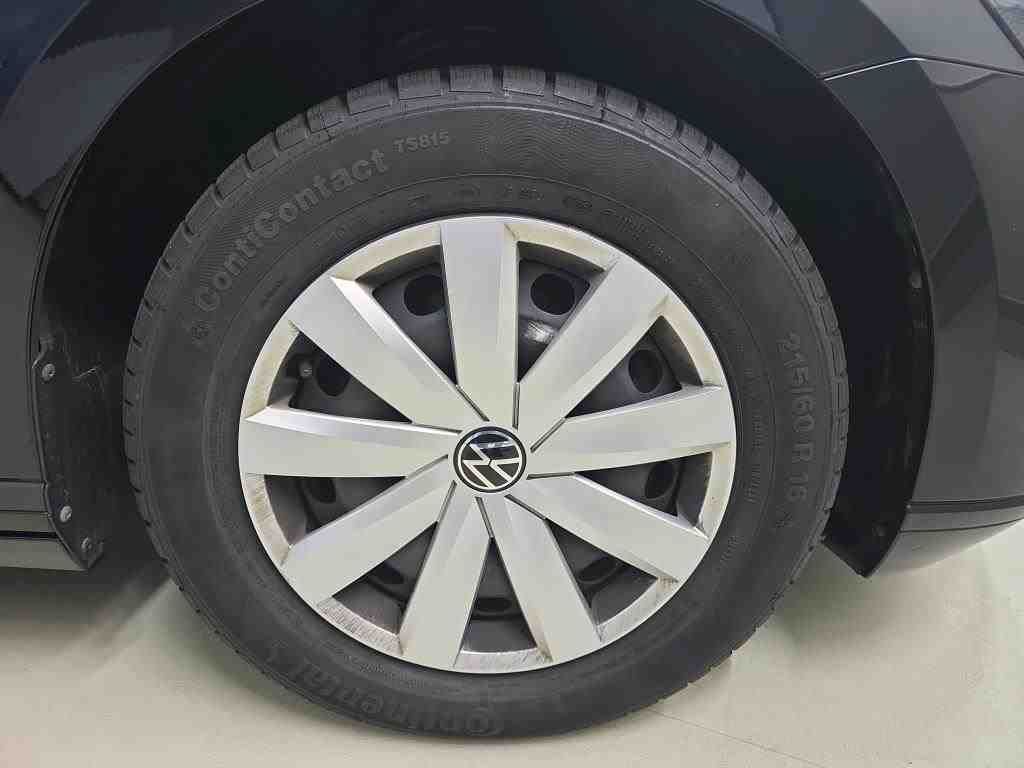 Volkswagen PASSAT VARIANT 2023 г. Чёрный, пробег 51938 км