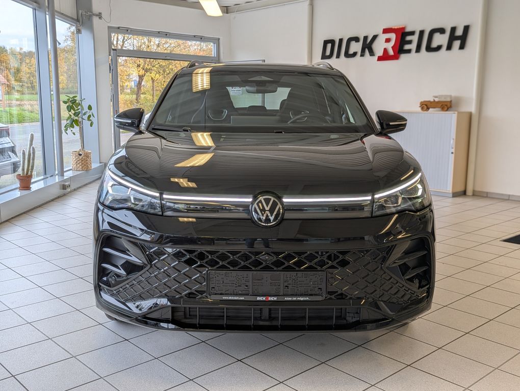 Volkswagen Tiguan 2025 г. Чёрный, пробег 25376 км