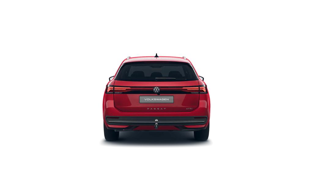 Volkswagen PASSAT VARIANT 2025 г. Красный, пробег 4446 км