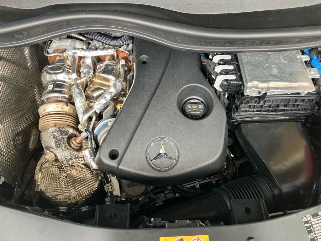 Mercedes-Benz V 300 2025 г. Серый, пробег 27200 км