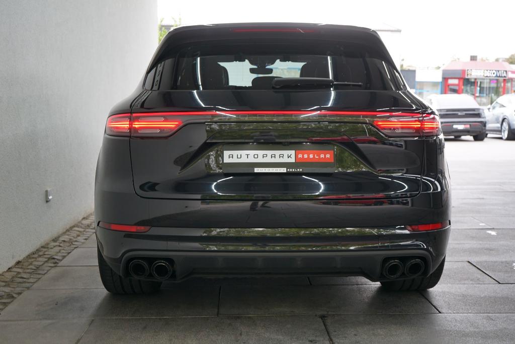 Porsche Cayenne 2022 г. Чёрный, пробег 41500 км