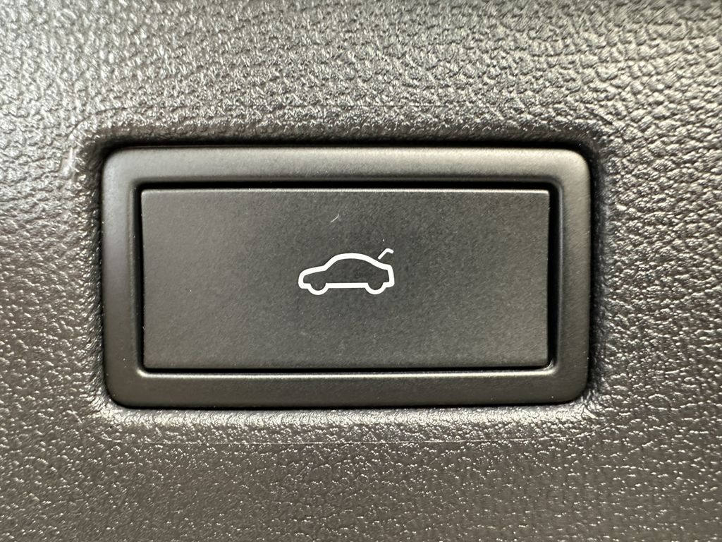 Volkswagen TIGUAN ALLSPACE 2023 г. Серый, пробег 59750 км