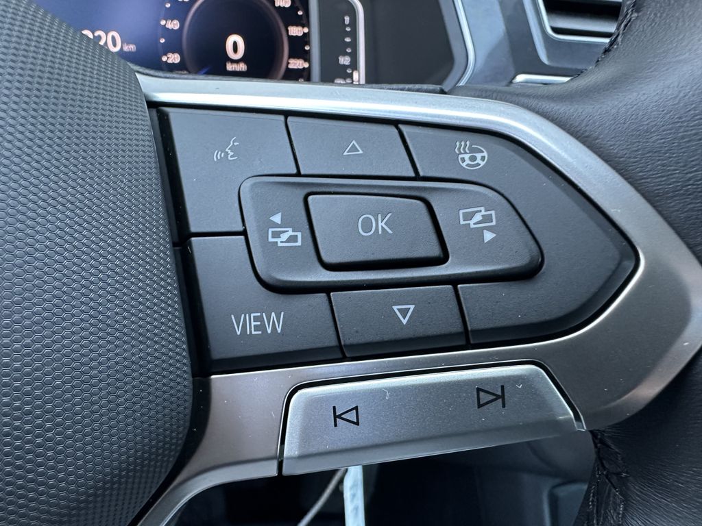 Volkswagen TIGUAN ALLSPACE 2023 г. Серый, пробег 59750 км