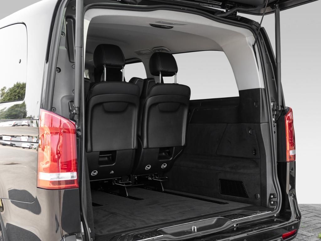 Mercedes-Benz V 300 2023 г. Чёрный, пробег 42020 км