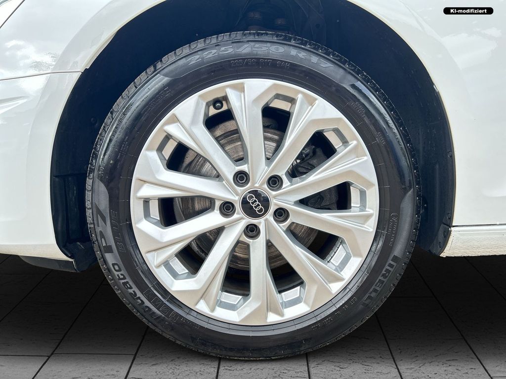 Audi A4 2023 г. Белый, пробег 53160 км