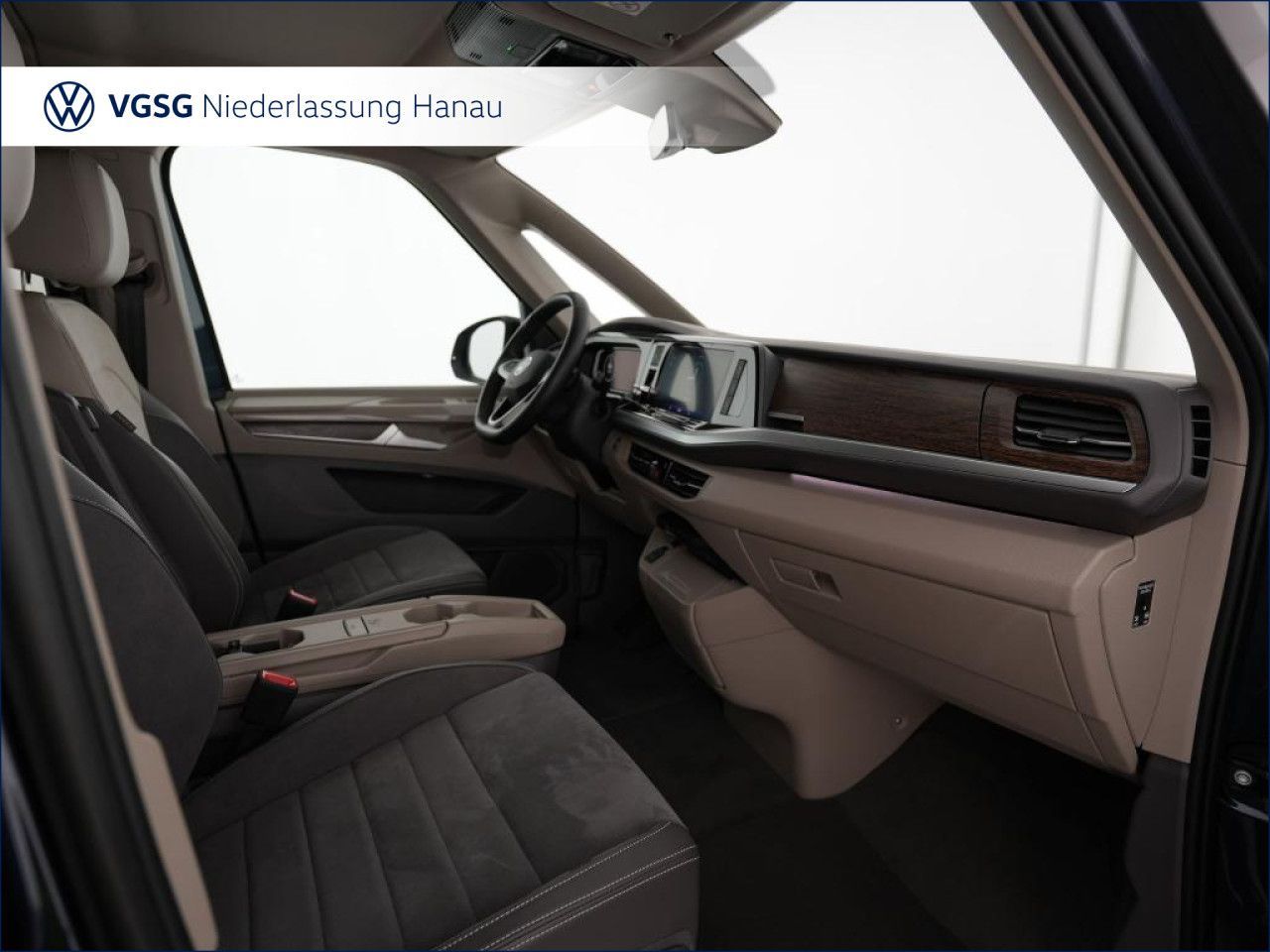 Volkswagen T7 MULTIVAN 2025 г. Синий, пробег 19511 км