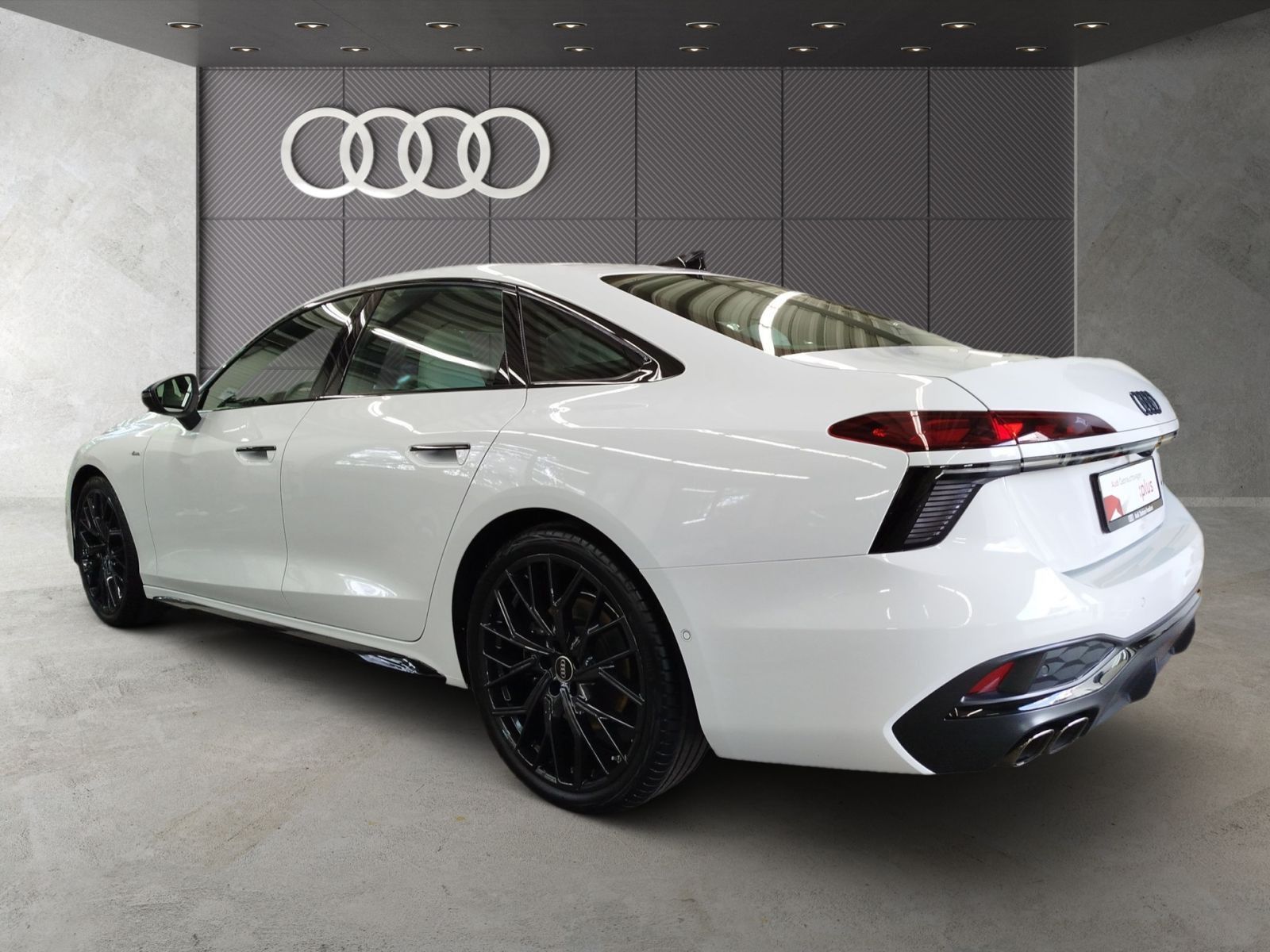Audi A6 2025 г. Белый, пробег 26960 км