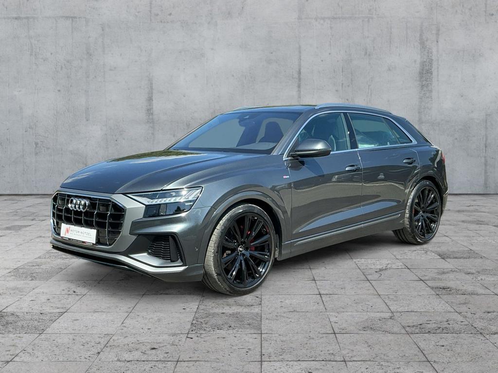 Audi Q8 2022 г. Серый, пробег 15732 км