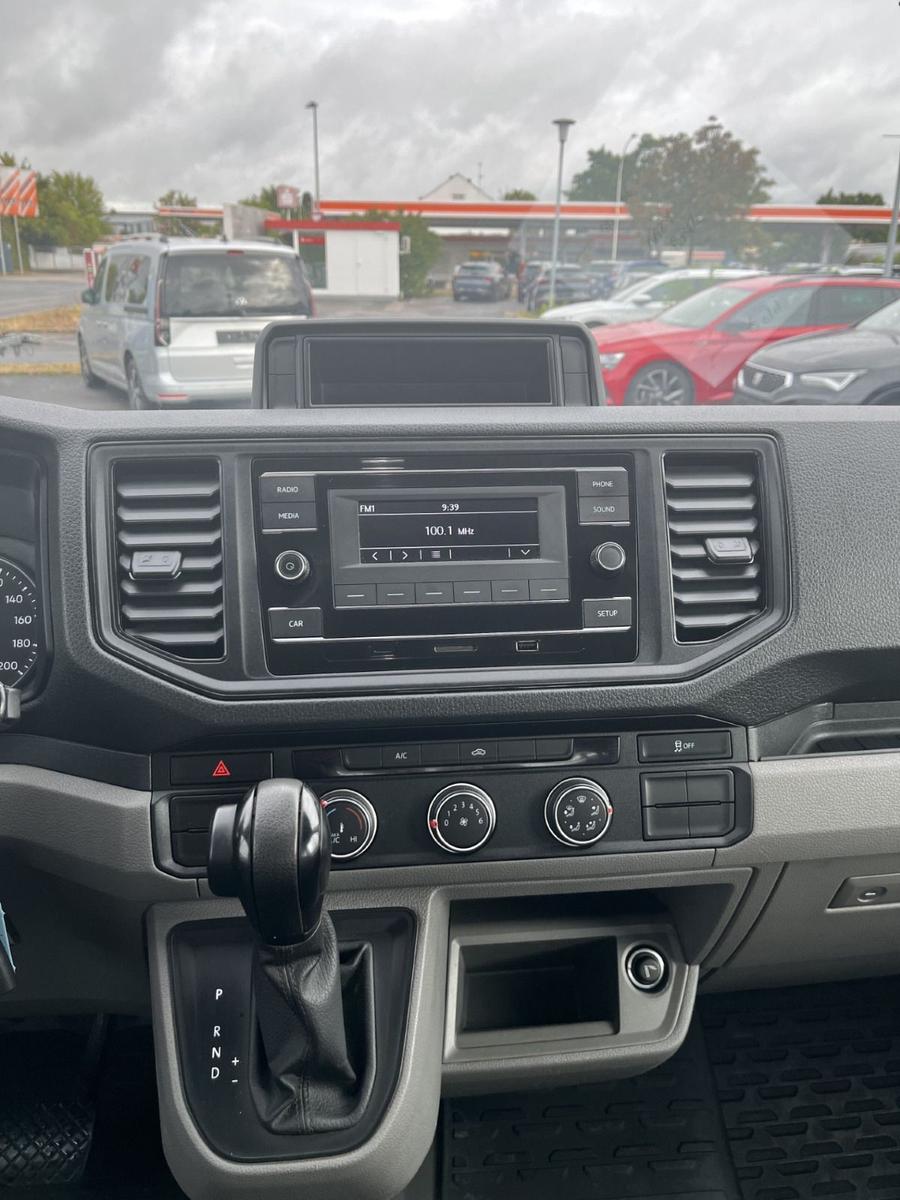 Volkswagen CRAFTER 2021 г. Серебристый, пробег 45833 км