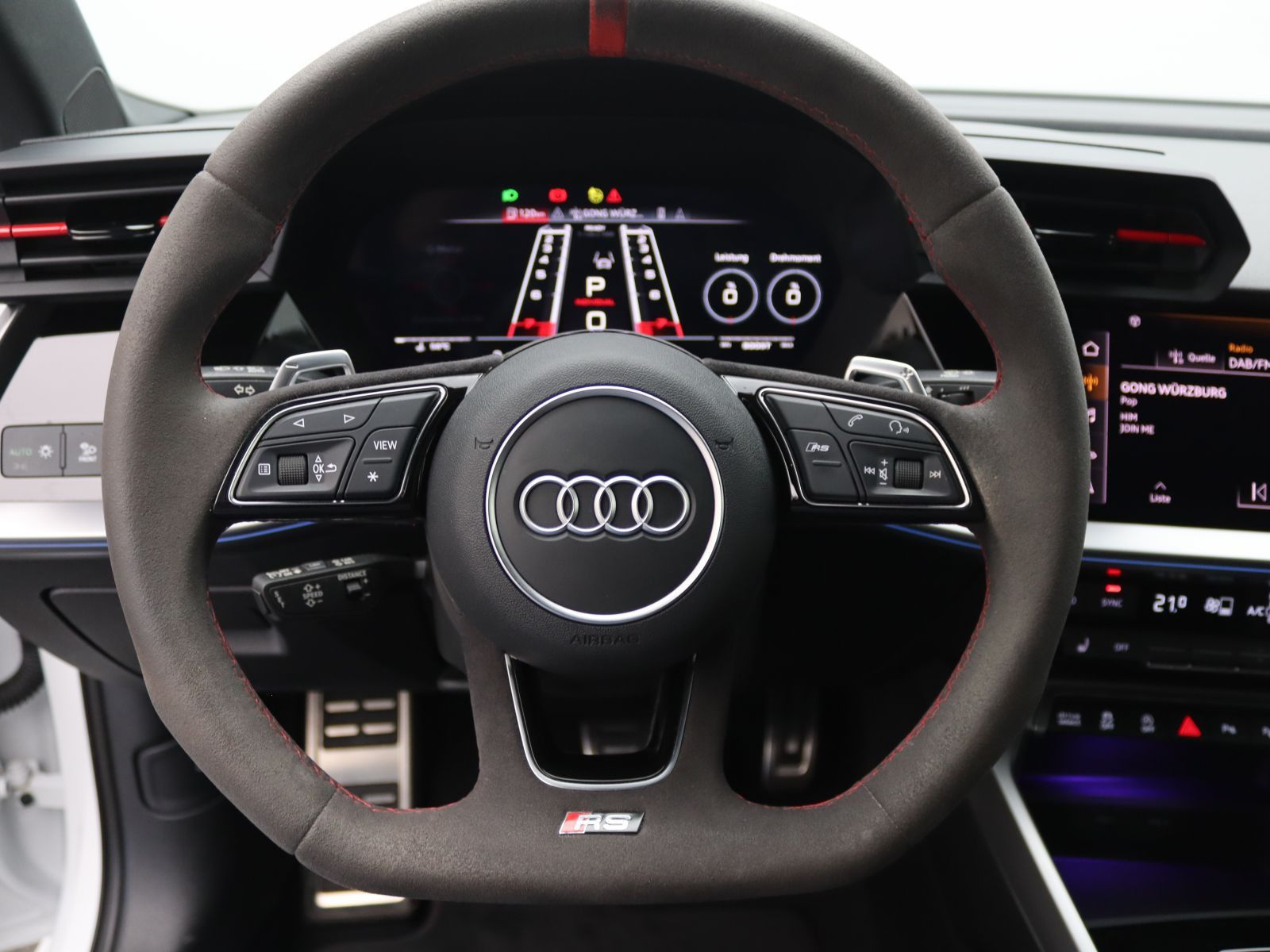 Audi RS3 2024 г. Белый, пробег 57500 км