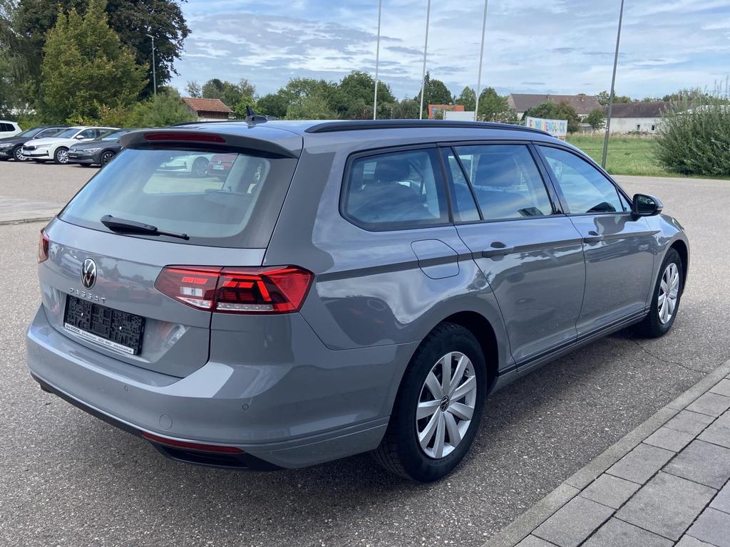 Volkswagen PASSAT VARIANT 2023 г. Серый, пробег 28538 км