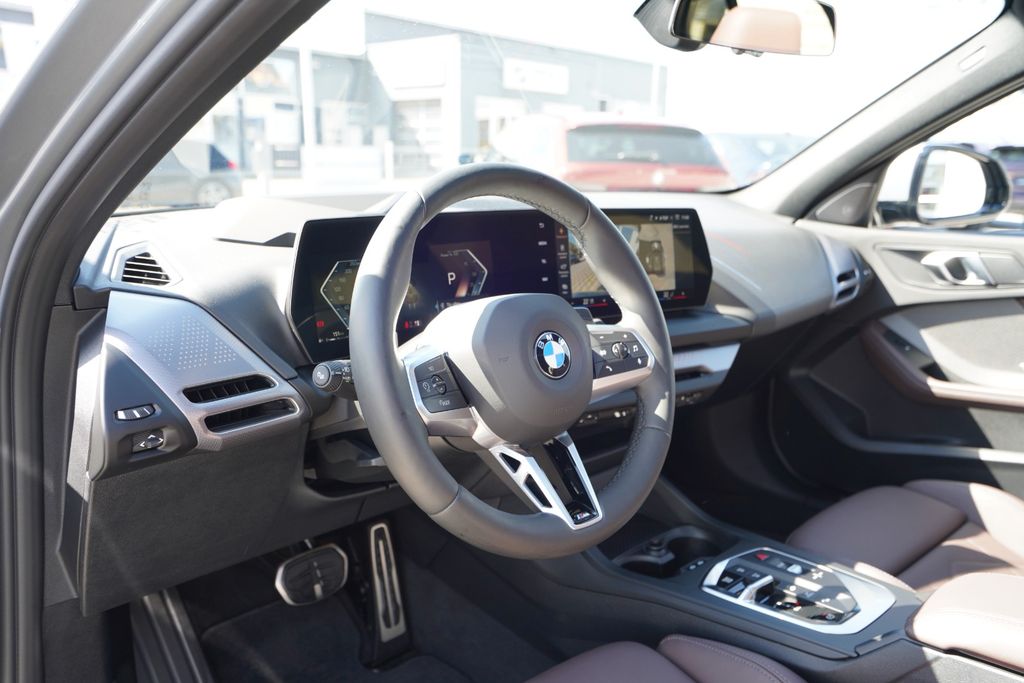 BMW 120 2025 г. Серый, пробег 42000 км