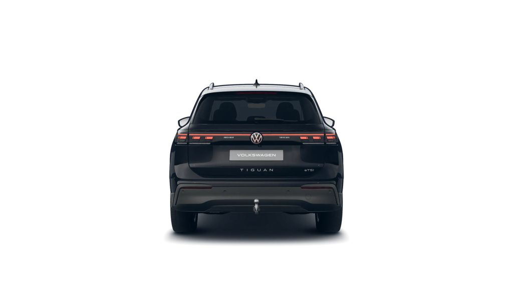 Volkswagen Tiguan 2025 г. Чёрный, пробег 29159 км
