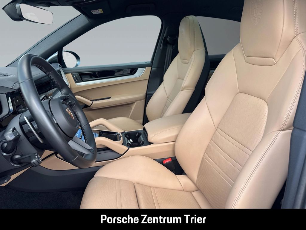 Porsche Cayenne 2023 г. Серый, пробег 39000 км