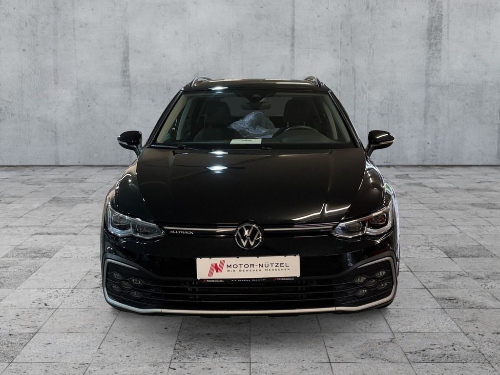Volkswagen Golf 2024 г. Чёрный, пробег 33799 км