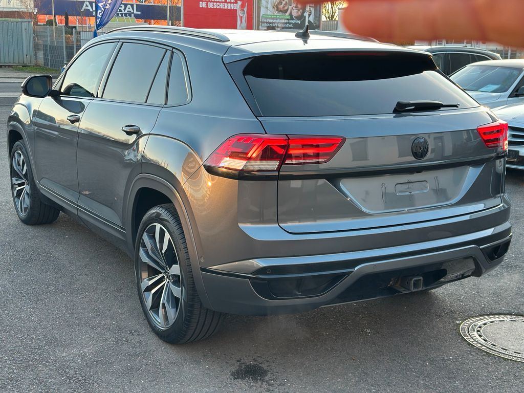 Volkswagen Touareg 2021 г. Серый, пробег 49000 км