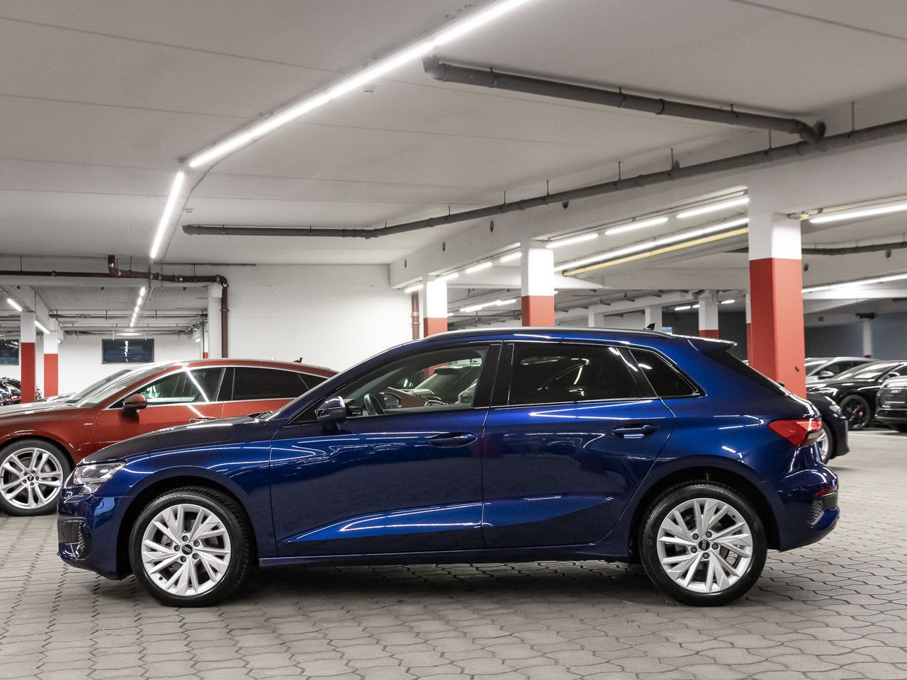 Audi A3 2022 г. Синий, пробег 44112 км