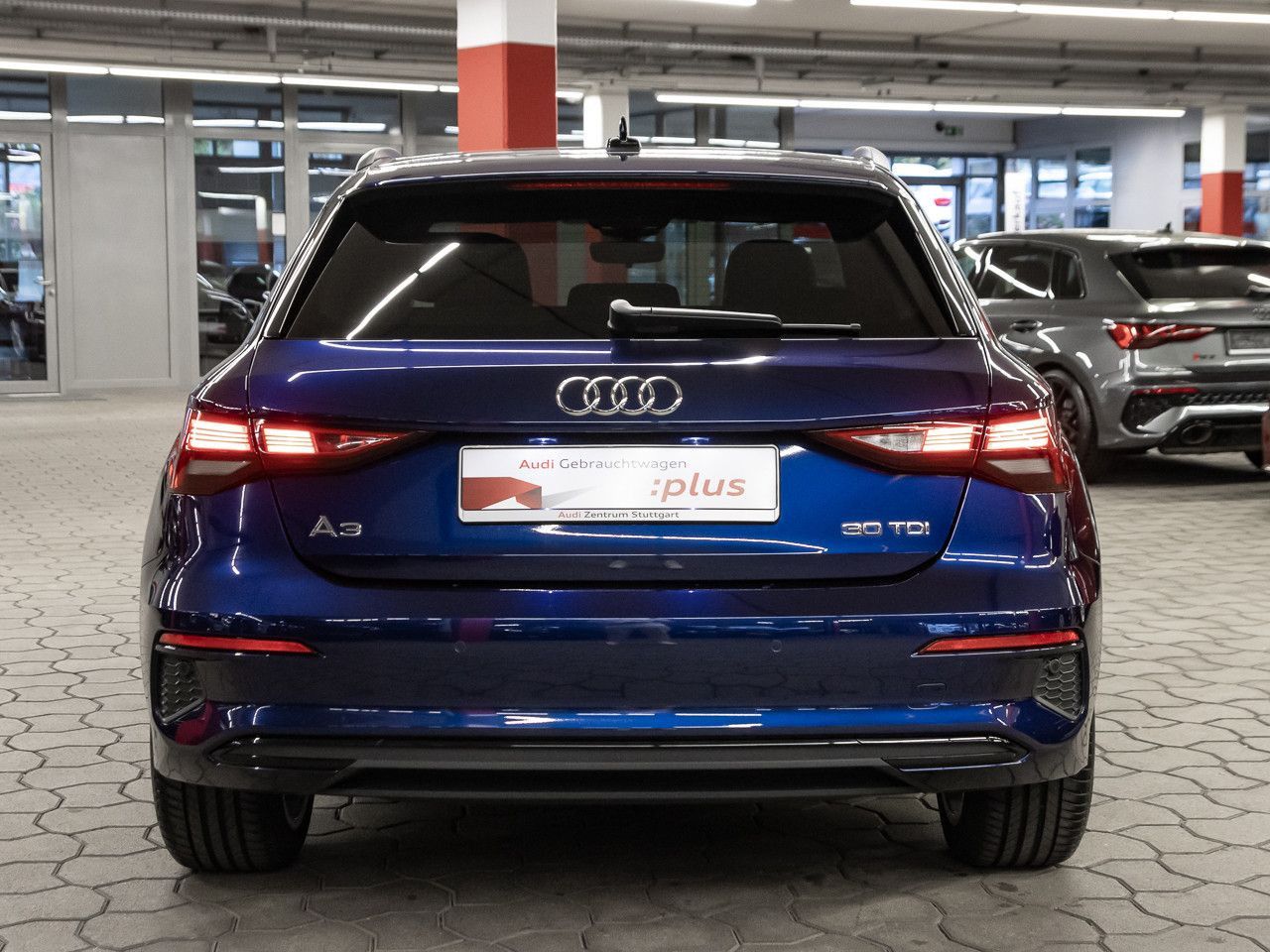 Audi A3 2022 г. Синий, пробег 44112 км
