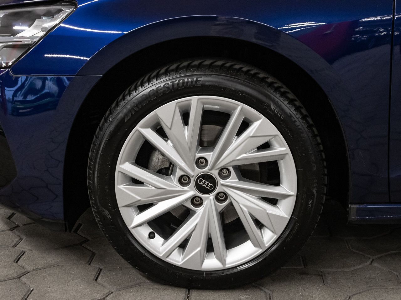 Audi A3 2022 г. Синий, пробег 44112 км