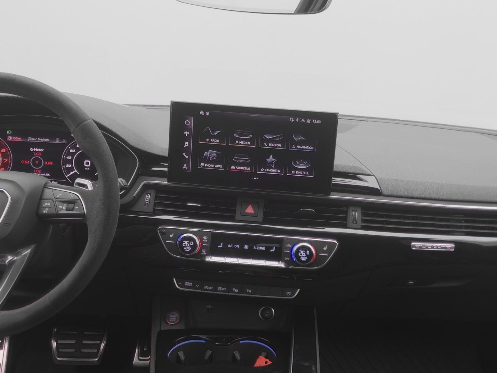 Audi RS4 2023 г. Серый, пробег 27500 км