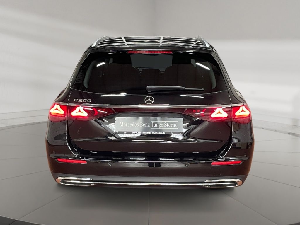 Mercedes-Benz E 200 2025 г. Чёрный, пробег 23058 км