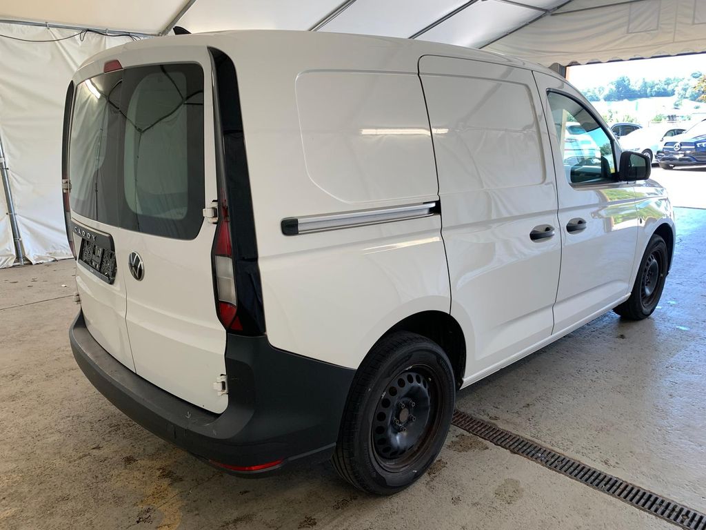 Volkswagen Caddy 2021 г. Белый, пробег 35433 км