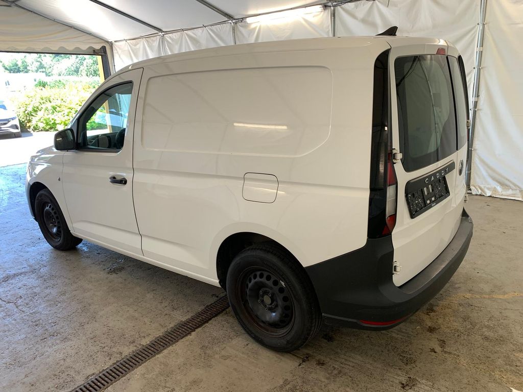 Volkswagen Caddy 2021 г. Белый, пробег 35433 км
