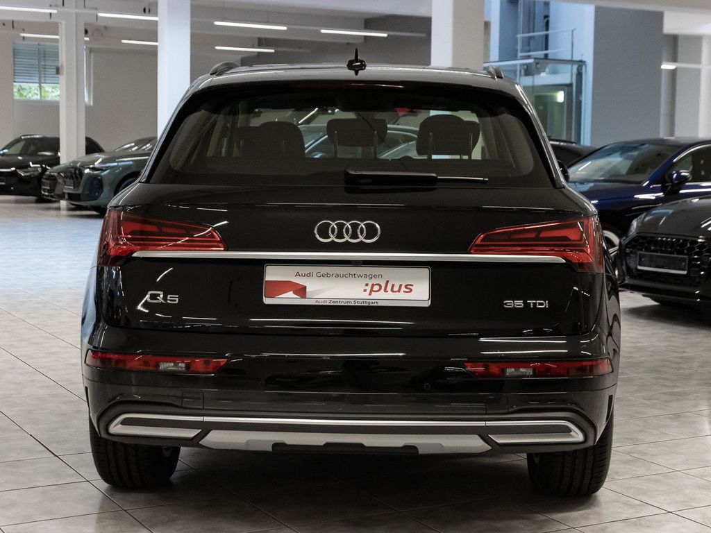 Audi Q5 2023 г. Чёрный, пробег 50046 км