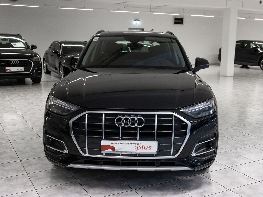 Audi Q5 2023 г. Чёрный, пробег 50046 км