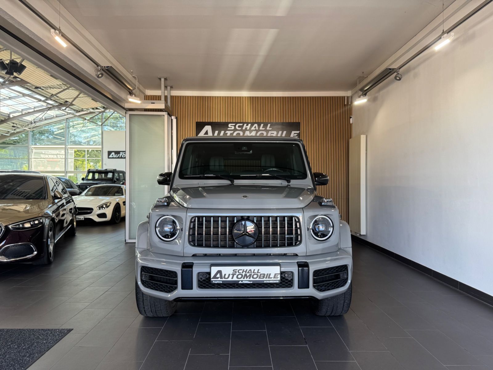 Mercedes-Benz G 63 AMG 2022 г. Серый, пробег 39890 км
