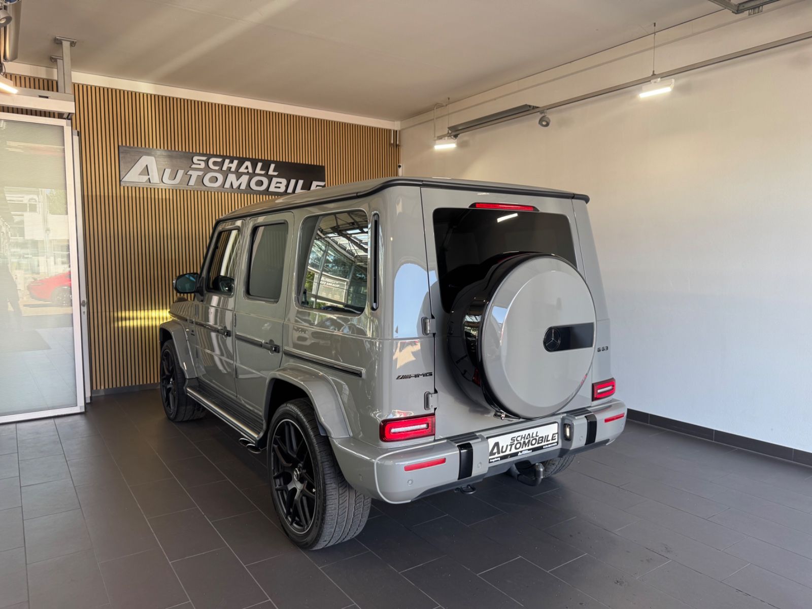 Mercedes-Benz G 63 AMG 2022 г. Серый, пробег 39890 км
