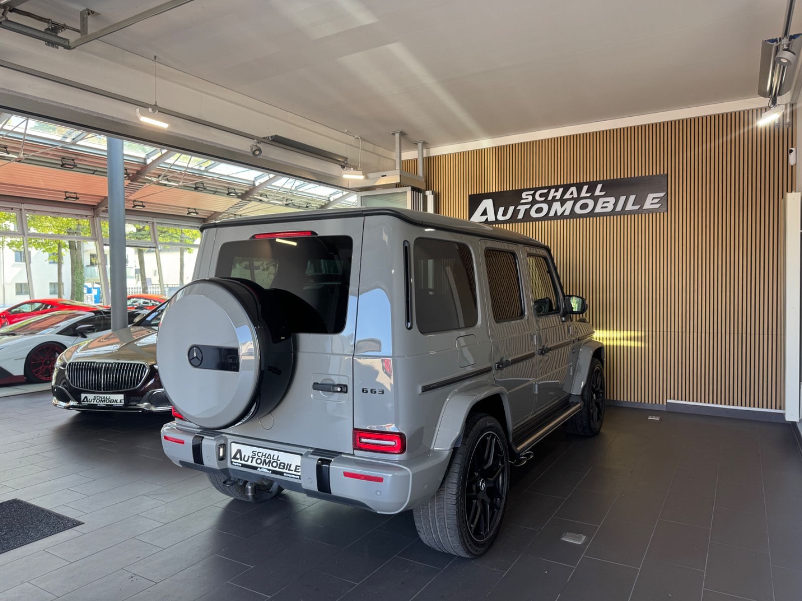 Mercedes-Benz G 63 AMG 2022 г. Серый, пробег 39890 км