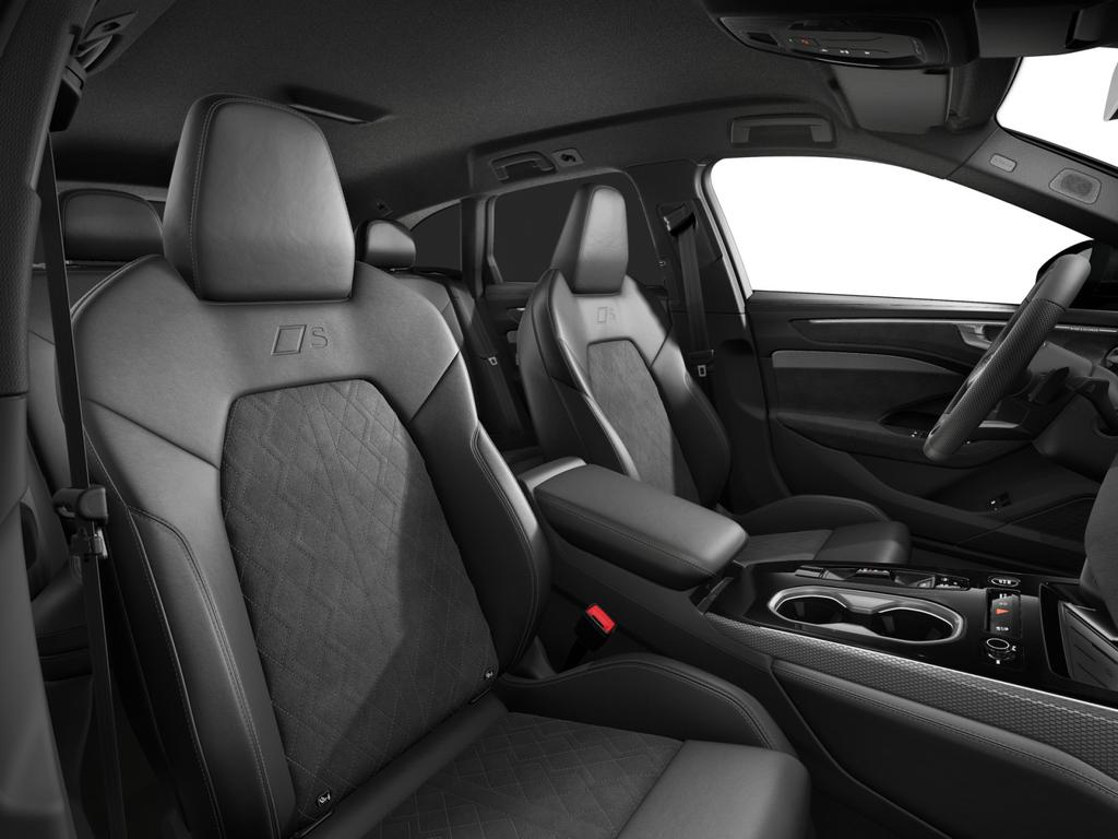 Audi A6 2026 г. Чёрный, пробег 28197 км