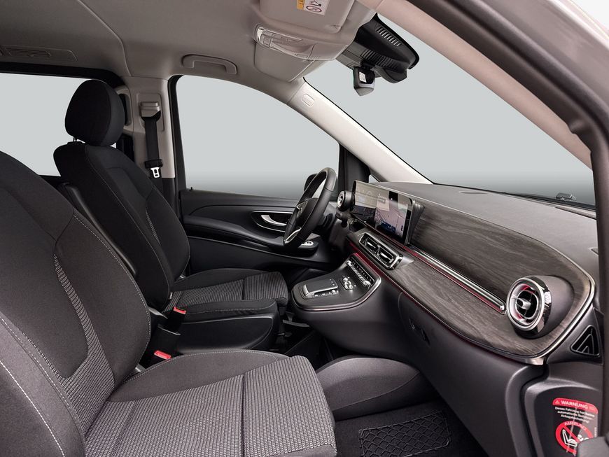 Mercedes-Benz V 300 2025 г. Серый, пробег 28556 км