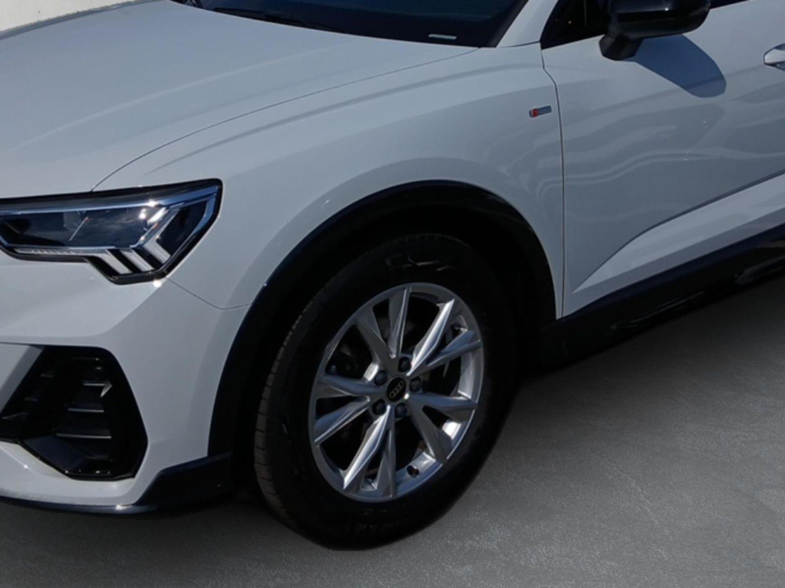 Audi Q3 2025 г. Белый, пробег 20001 км