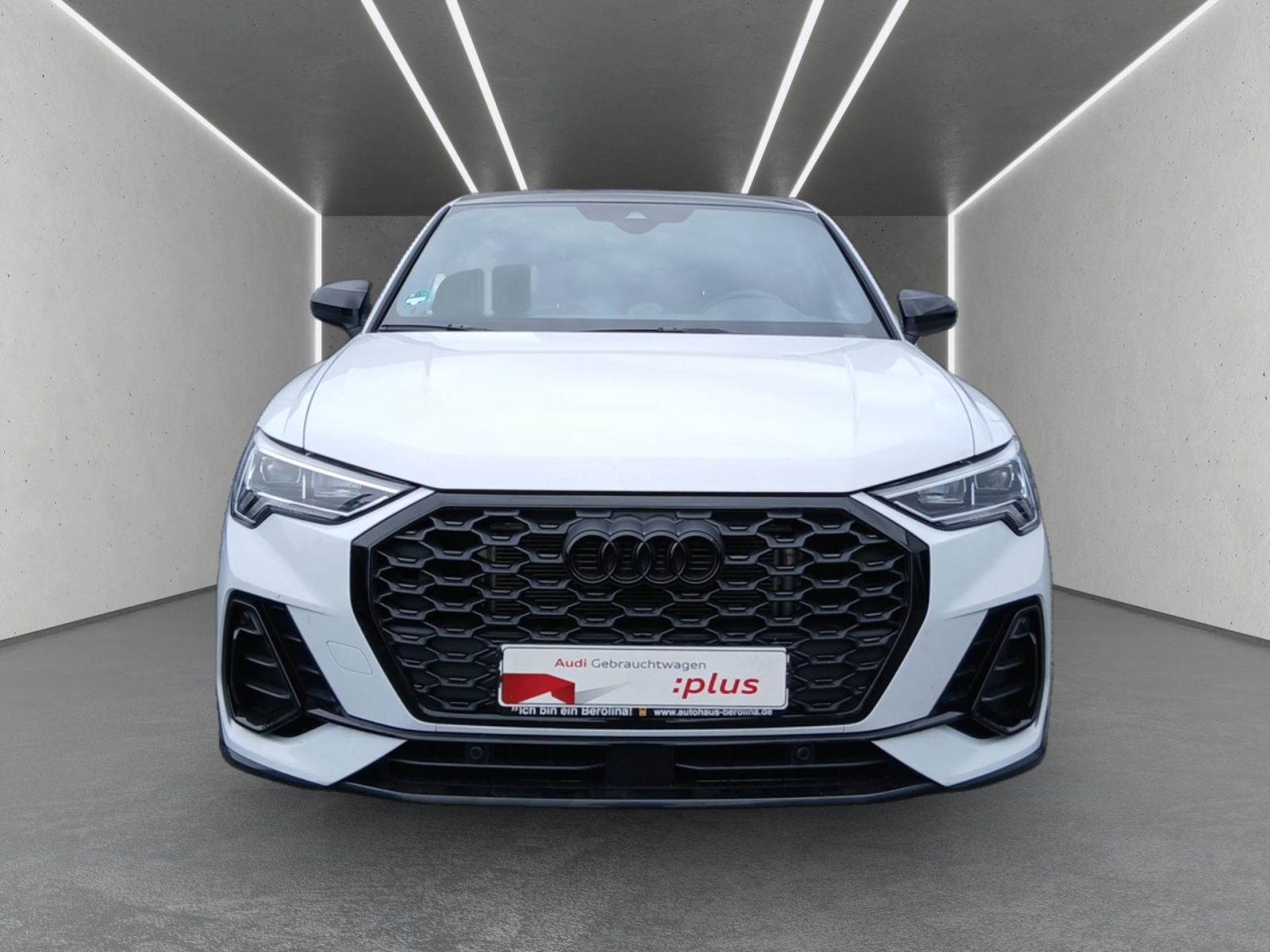 Audi Q3 2025 г. Белый, пробег 20001 км