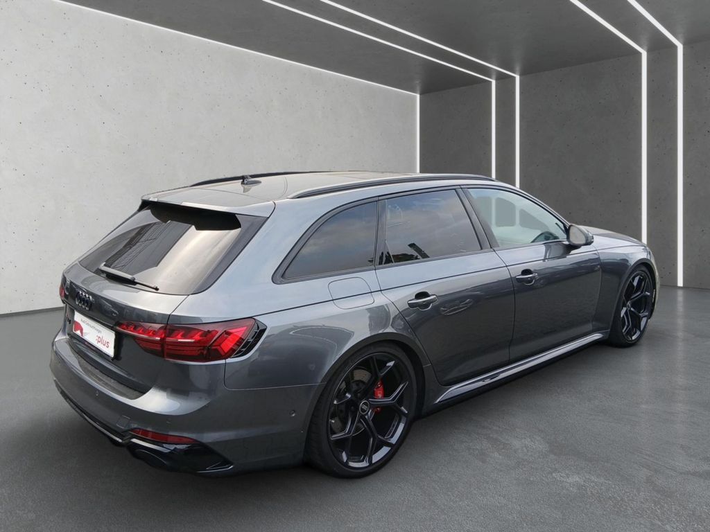 Audi RS4 2024 г. Серый, пробег 51050 км
