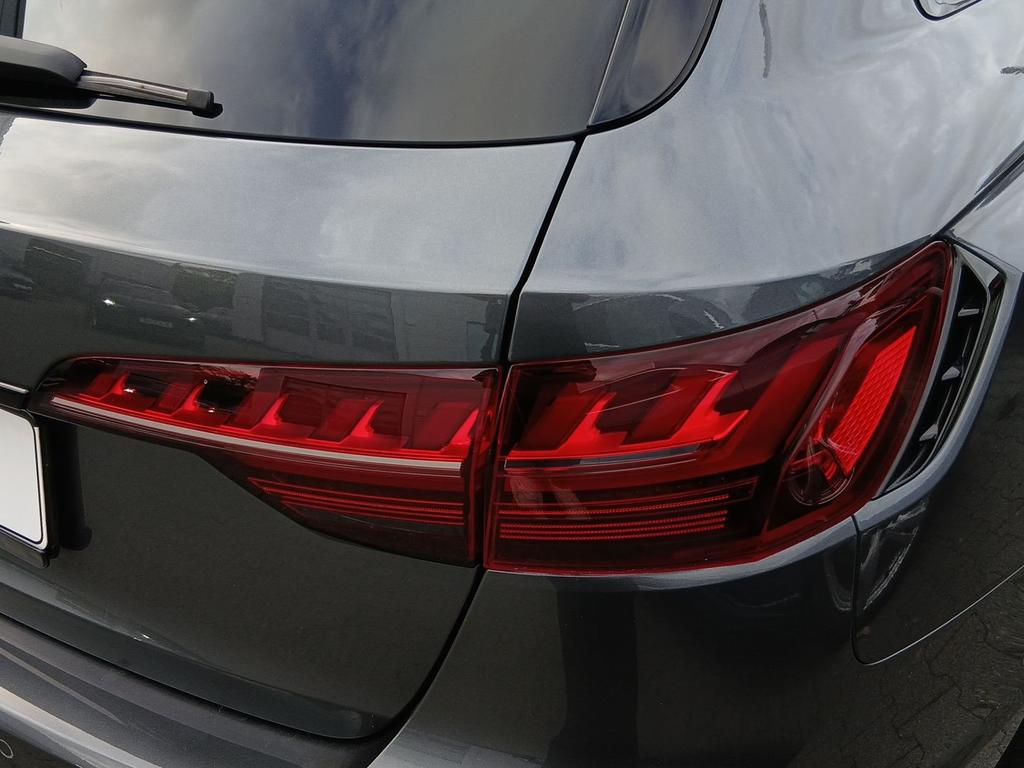 Audi RS4 2024 г. Серый, пробег 51050 км
