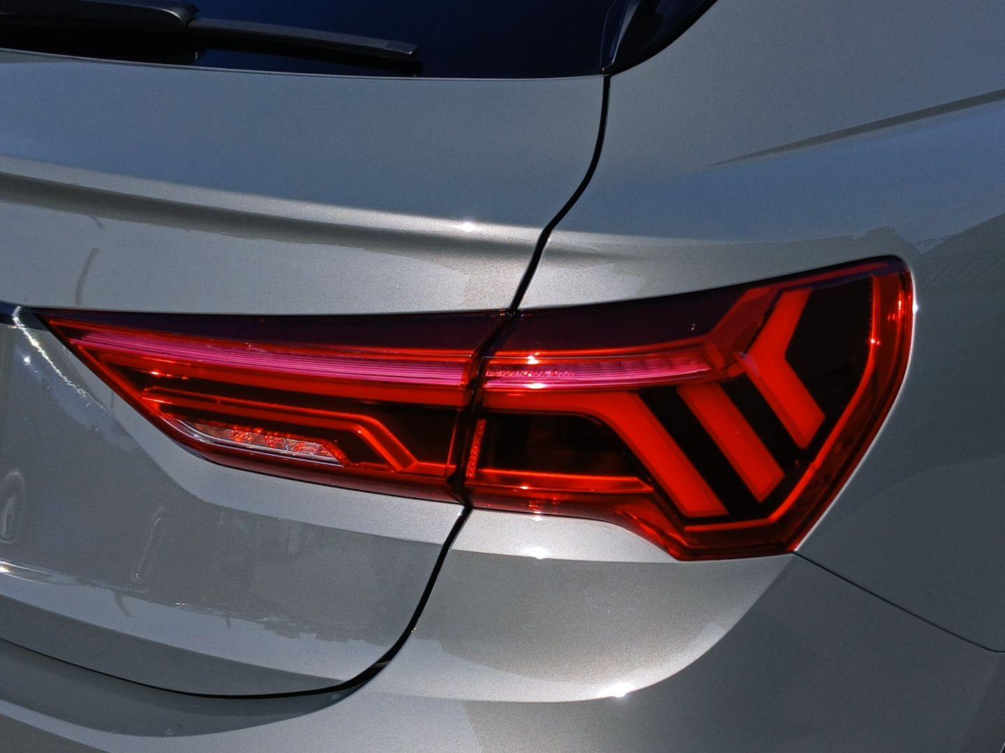 Audi Q3 2025 г. Серый, пробег 20229 км