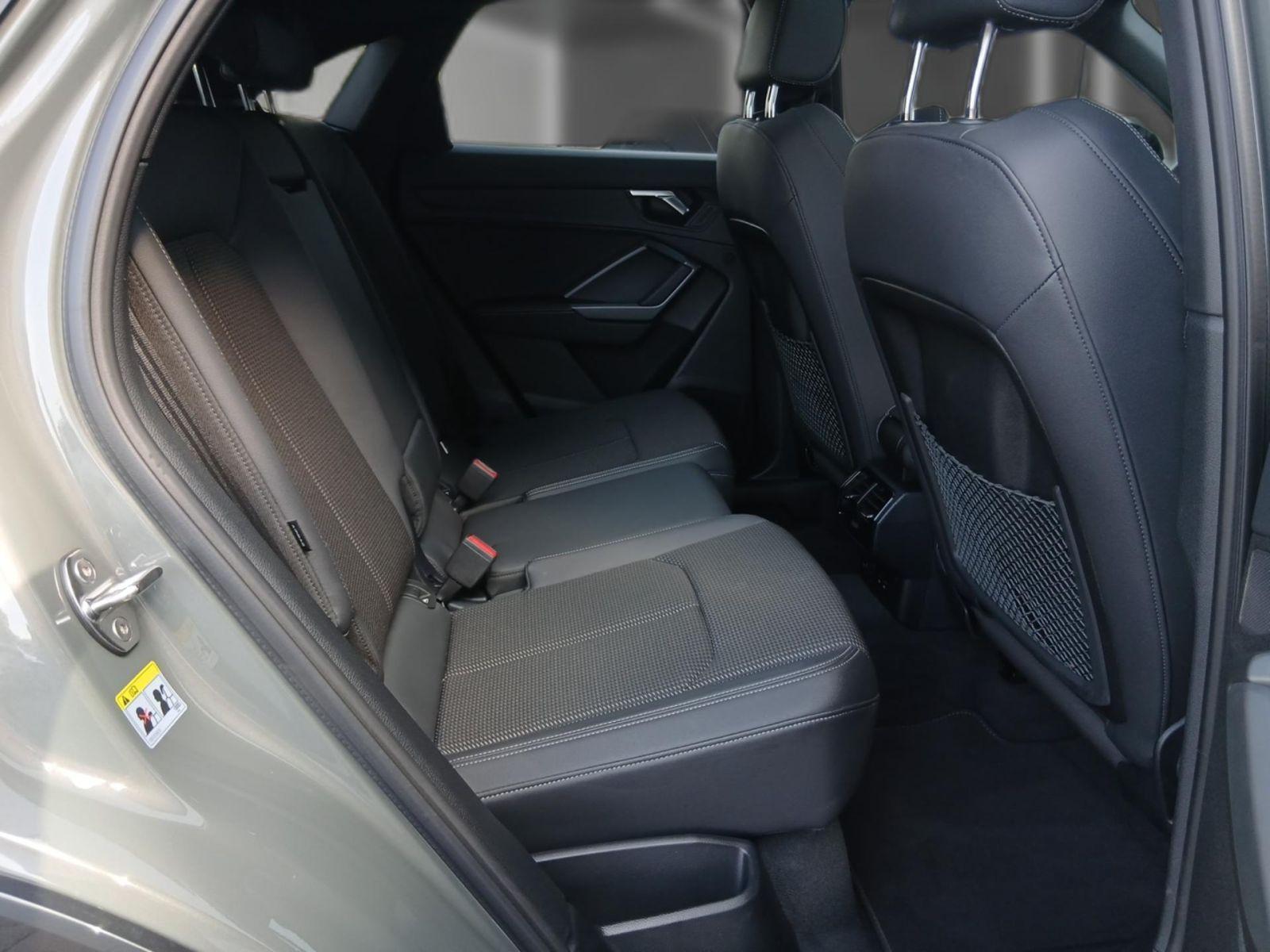 Audi Q3 2025 г. Серый, пробег 20229 км