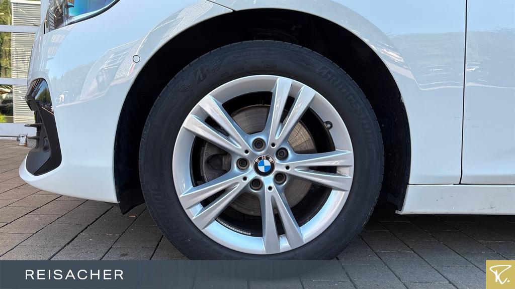 BMW 218 2022 г. Белый, пробег 55659 км