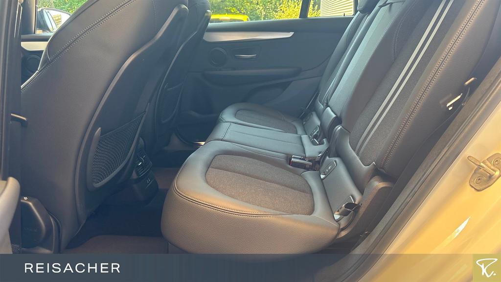 BMW 218 2022 г. Белый, пробег 55659 км