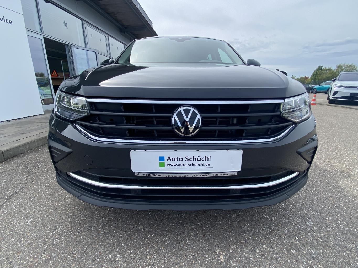 Volkswagen Tiguan 2022 г. Серый, пробег 27539 км