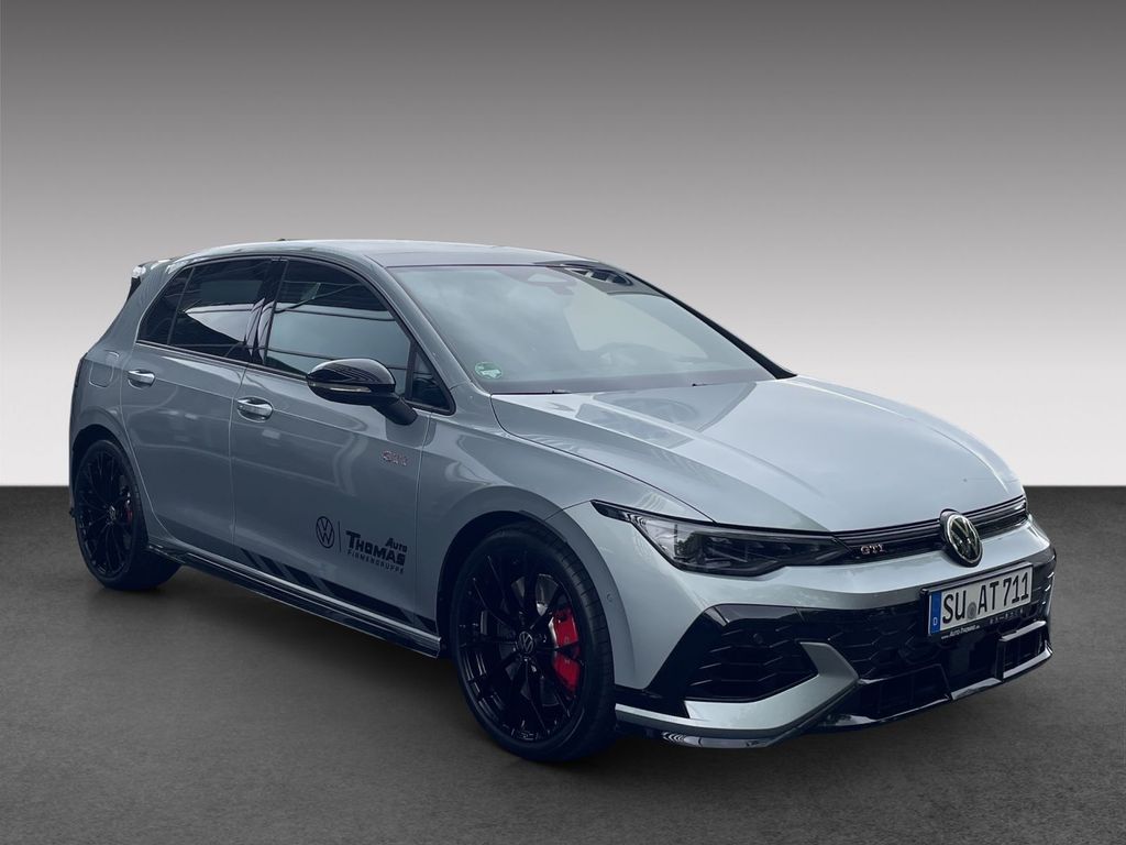 Volkswagen Golf 2026 г. Красный, пробег 1500 км