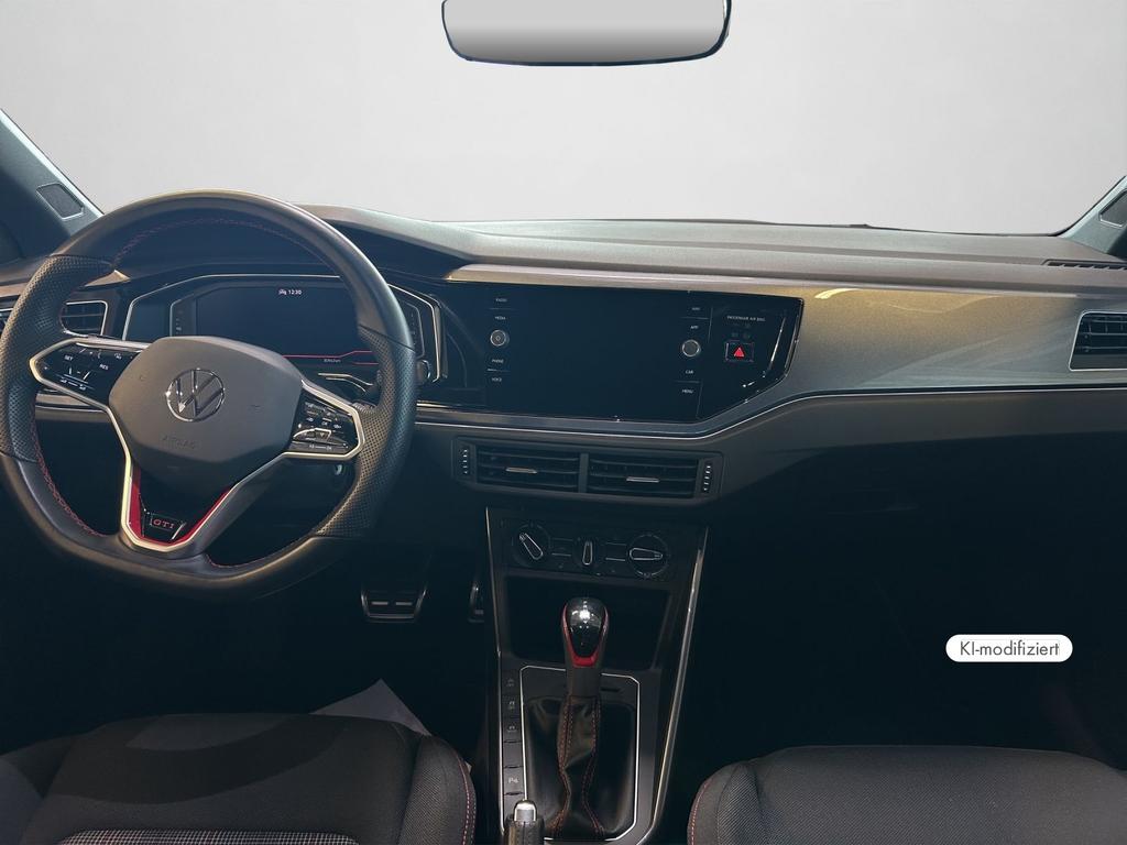 Volkswagen Polo 2023 г. Белый, пробег 30946 км
