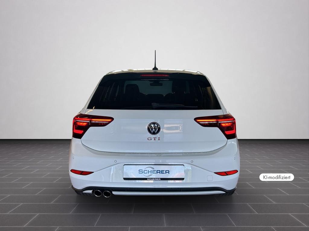 Volkswagen Polo 2023 г. Белый, пробег 30946 км