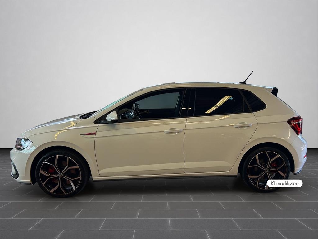 Volkswagen Polo 2023 г. Белый, пробег 30946 км