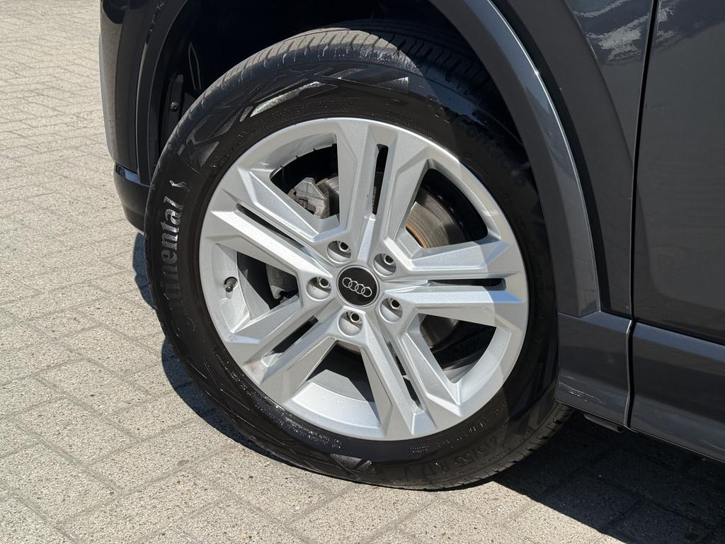 Audi Q2 2023 г. Серый, пробег 31835 км