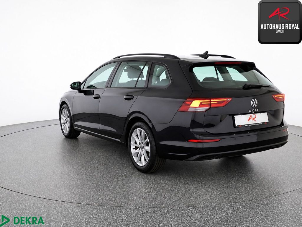 Volkswagen Golf 2023 г. Чёрный, пробег 47926 км